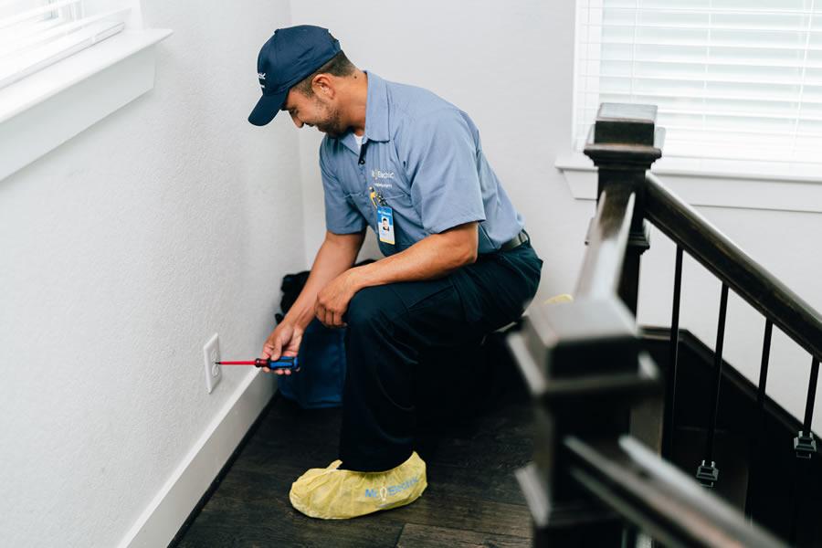 Electrical Outlet Replacement in Fresno, TX